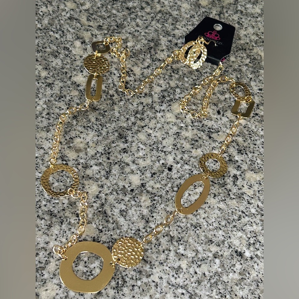 Paparazzi Gold Geometric Necklace